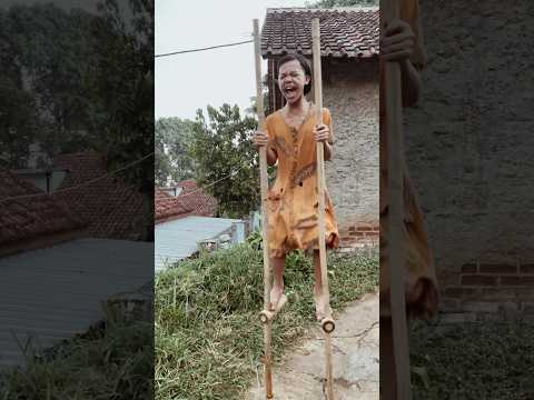 Rindu permainan anak jaman doloe egrang bambu seruuuuu #diy #kreatif #viral #art #craft