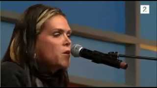 Beth Hart - Interview +  Like You and Everyone Else Live