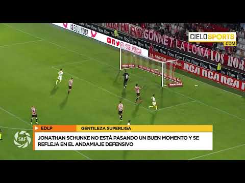 JONATHAN SCHUNKE NO ESTÁ PASANDO UN BUEN MOMENTO Y SE REFLEJA EN EL ANDAMIAJE DEFENSIVO