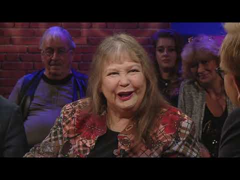 S12A06 || Wieteke van Dort: 'Tante Lien is een familielid dat je zelf niet kent'