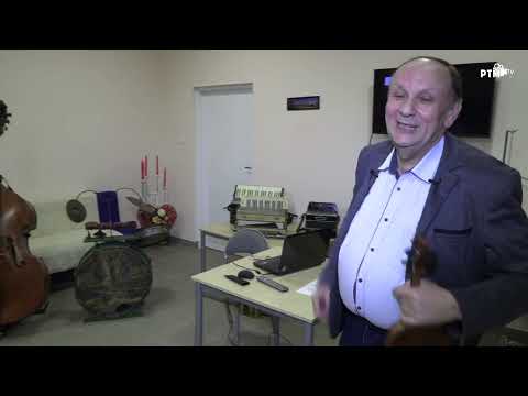 Folk instruments Adam Kocerba