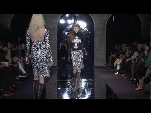 Versace ➤ Fall/Winter 2012/2013 (Full HD)