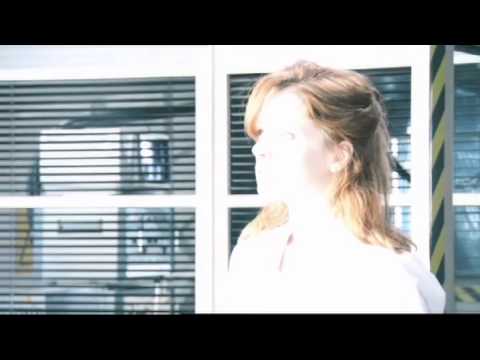 A for Andromeda 2.Alien