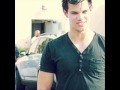 taylor lautner apologize 