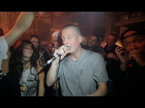 KIZ mit ihrem WELTHIT ""Da geht was""