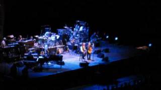 Simon and Garfunkel - Slip Slidin&#39; Away (Live At Acer Arena, Sydney, 2009)