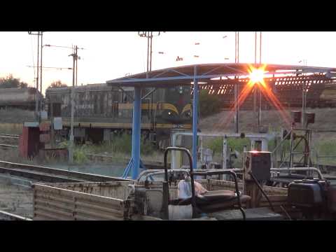 Passage diesel locomotive 661-256 through service locomotives in Makis - SERBIAN RAILWAYS