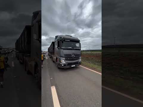 CAMINHÃO BUZINANDO CAMINHADA DO NIKOLAS FERREIRA