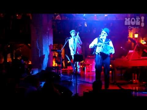 Британские музыканты не смогли купить сувенирные матрёшки в Воронеже из-за их до...