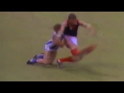 Flashback: 1987 - North Melbourne v Melbourne in Vancouver