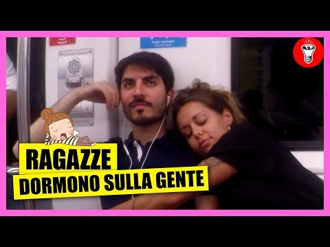 Ragazze Dormono sulla Gente - [Esperimento Sociale] - theShow