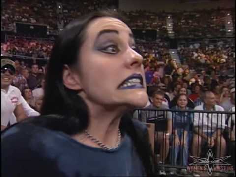 (720pHD): WCW Nitro 07/10/00 - Shane Douglas (w/Torrie Wilson) vs. Crowbar (w/Daffney)