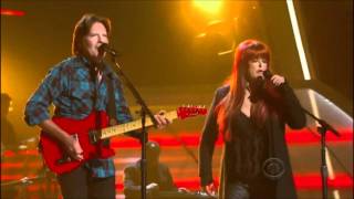 John Fogerty &amp; Wynonna Judd Duet - Proud Mary - ACM Girls Night Out (Live)