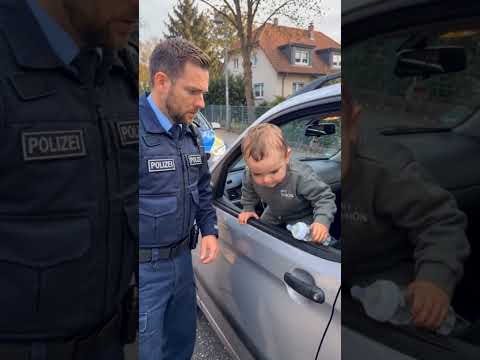 Diese Polizeikontrolle eskaliert komplett 😂🚔 #shorts