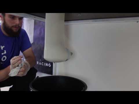 OV User Guide: Draining the oil through the saildrive