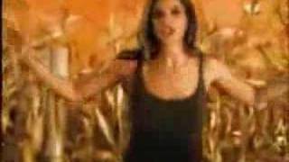 Ivete Sangalo - Carro velho (Clip) || www.IveteSangalo.pt.to