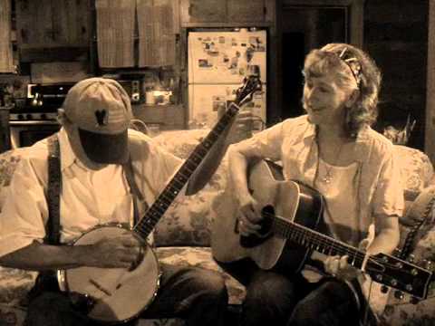 "Goin' Across the Mountain" Annie & Mac Old Time Music Moment