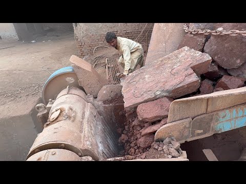 Massive Rock Jam Inside Crusher! Brutal Hammer Power Clears Hopper | Extreme Crushing 
