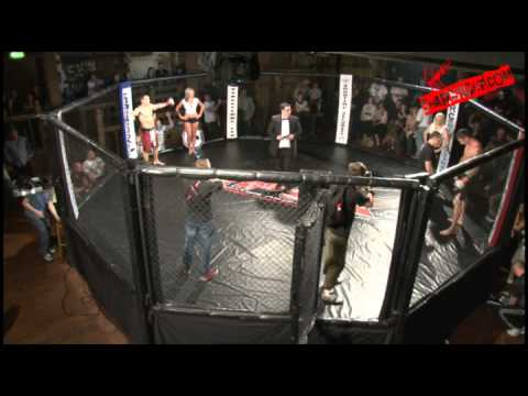 GPUK Night of the Gladiators 8 Michael Clew Vs Steven Brinkman SHAREFIGHT.COM