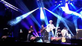 Aaron Watson &quot;Walls&quot; &quot;Love Makin&#39; Song&quot; &amp; &quot;Heyday Tonight&quot; live in France &#39;11