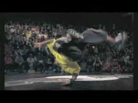 Pelézinho vs Ronnie - Red Bull BC One 2005