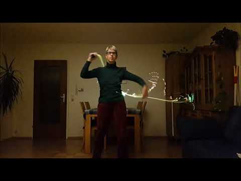 Single Whip: Shoulder-Elbow-Leg-Tracers ("zig-zag")