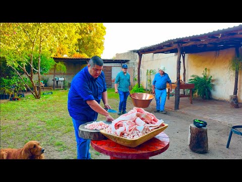 CHICHARRONES de MICHOACÁN el cazo || Ruta La Nueve