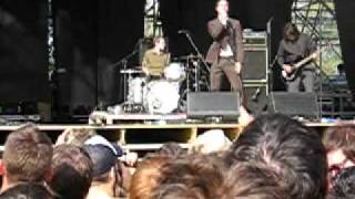 "The coast is always changing" [Live] - Maximo Park