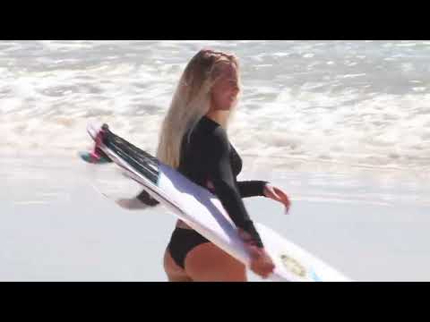 Alana Blanchard ripping with Tyler Wright and Laura Enever