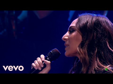 Mónica Naranjo - Empiezo a Recordarte (Renaissance Tour) [Live HD]