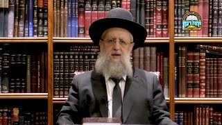 Rabbi David Yosef - Parashat Tetzaveh: "Respect and Honor" (הערוץ של מוסדות יחווה דעת) - התמונה מוצגת ישירות מתוך אתר האינטרנט יוטיוב. זכויות היוצרים בתמונה שייכות ליוצרה. קישור קרדיט למקור התוכן נמצא בתוך דף הסרטון