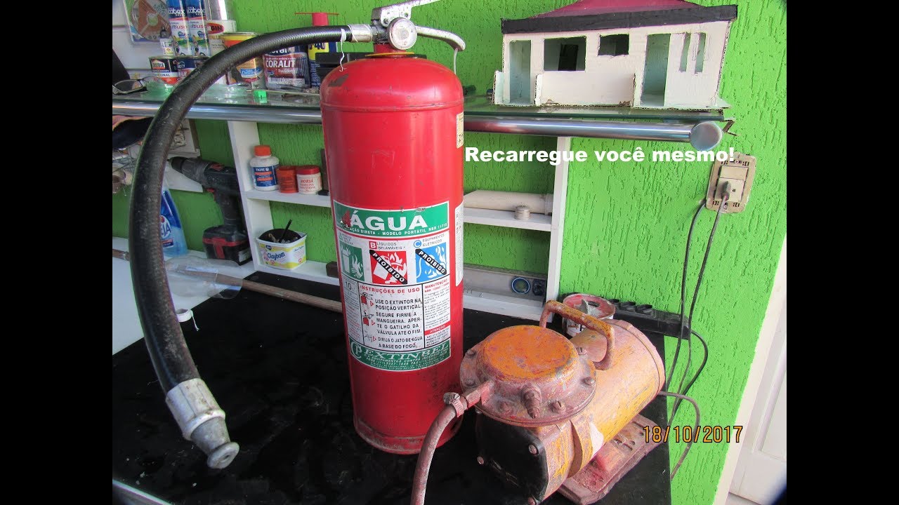 Forma eficaz de reutilizar um extintor de incêndio.