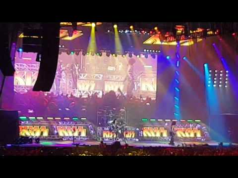 KISS - Stuttgart 13.05.2017 I was made for Lovin you / Detroit Rock City