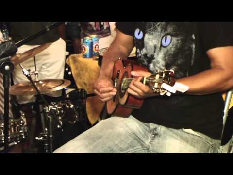 CARICA na Roda de SAMBA do NEM com a Família TIA DOCA - PH Registrou em 15/09/2013