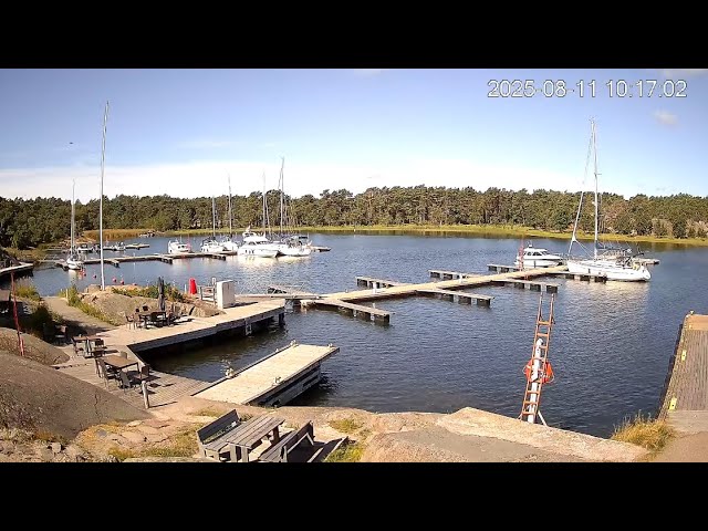 Live webcam view of Örö Harbour