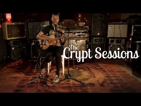 Betty Steeles - Beat It // The Crypt Sessions