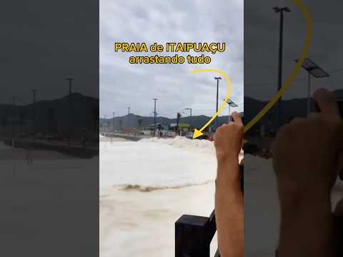 a praia de ONDAS GIGANTES no Rio de janeiro #ondasgigantes #itaipuaçu #bigwaves