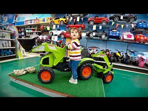 BIRTHDAY PRESENTES FOR MARCOS AND LAURA AT TOYS R US