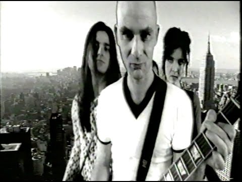 Creme 21 - Traumfrau (Official Video)