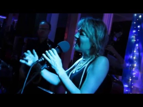 La Luna & the Gadjos (French Gypsy Swing) ~ "Swing Brother Swing"