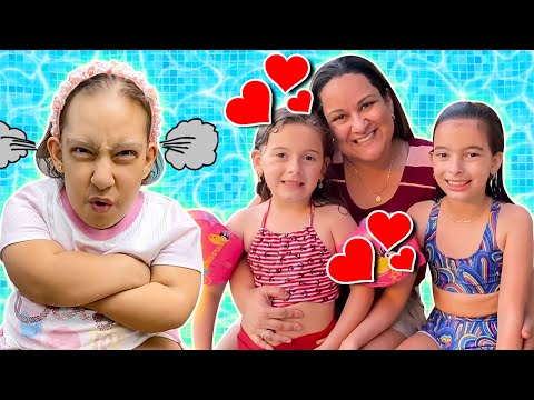 Maria Clara e História Engraçada de Ciúme de Duas Novas Irmãs - MC Divertida