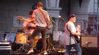 Novedades Carminha - Et moi, et moi et moi [Jacques Dutronc cover] + Tú antes molabas (Ourense 2015)