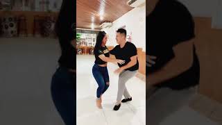 Dançando aquele LAMBADÃO da Banda Calypso com Karen Kzan!!