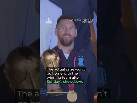 How an Italian sculptor created the iconic World Cup trophy | AJ #shorts