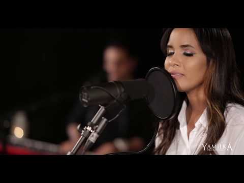 Yamilka - Tu Presencia (Video Oficial) [Acústico]