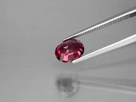 Natuurlijk Rhodoliet Granaat Ovaal Kleur Paars 1,97 ct.