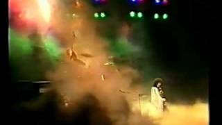 Queen - In The Lap of The Gods... Revisited at Earl&#39;s Court 1977