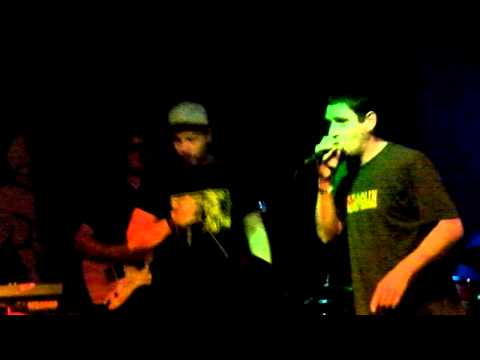 Tribuman vs. Sitgan - freestyle (backing by Reggaematix band) - Budapest, Dűrer kert 2012.03.14