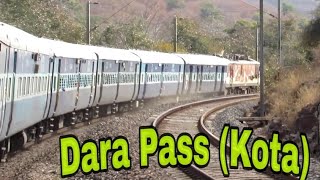 preview picture of video 'INDORE-JODHPUR RANTHAMBORE Express through DARA PASS ( Mukundra Hills, KOTA) | Indian Railways'
