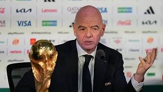 Nach Protesten: FIFA kippt Investorenplan – UEFA greift Infantino scharf an